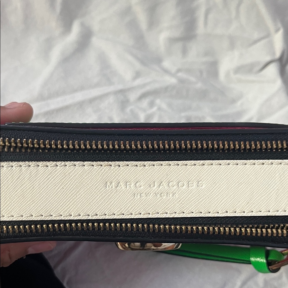 Marc Jacob’s camera bag - Picture 4 of 12